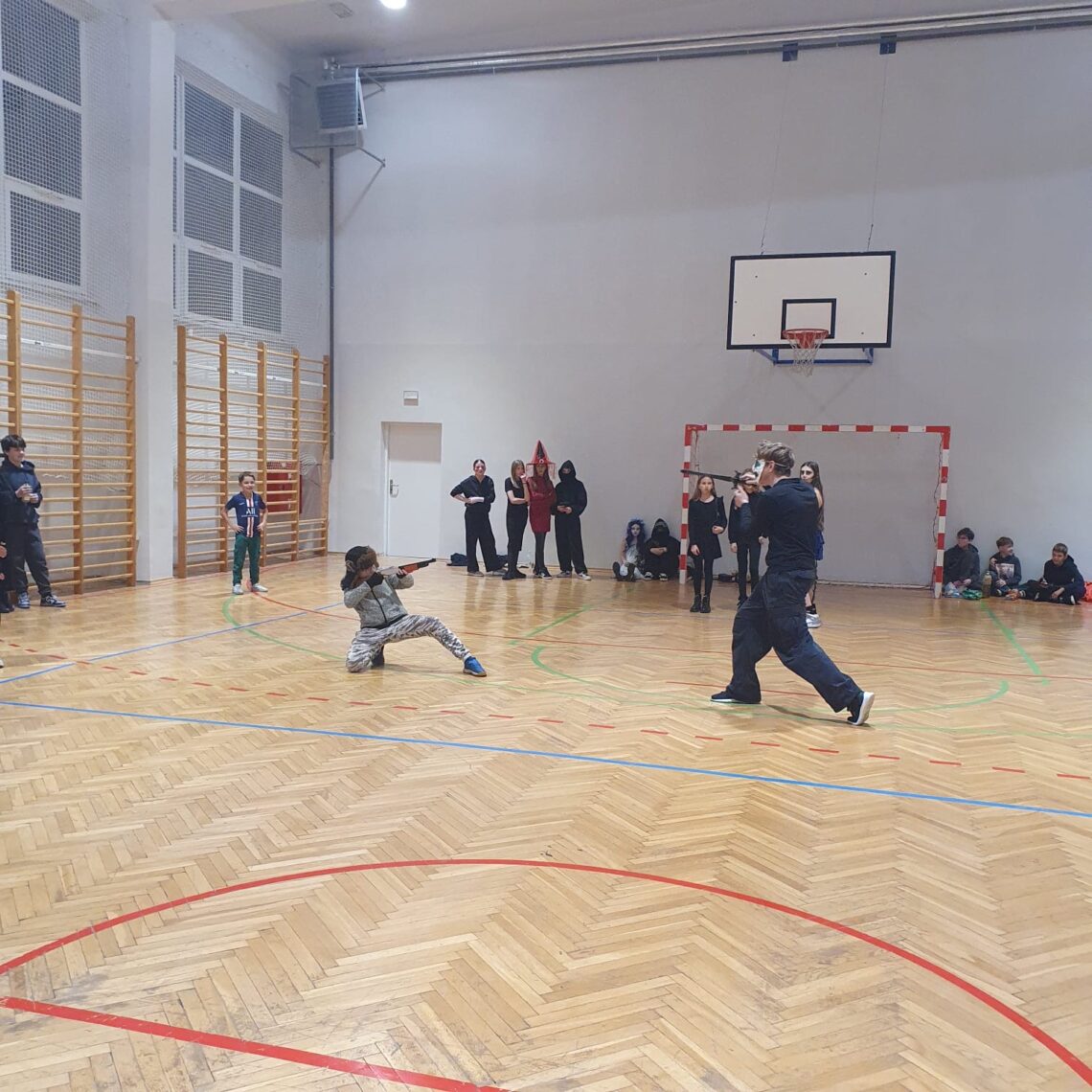 F544C0D3-8509-4136-8E12-B6772DA6AB78