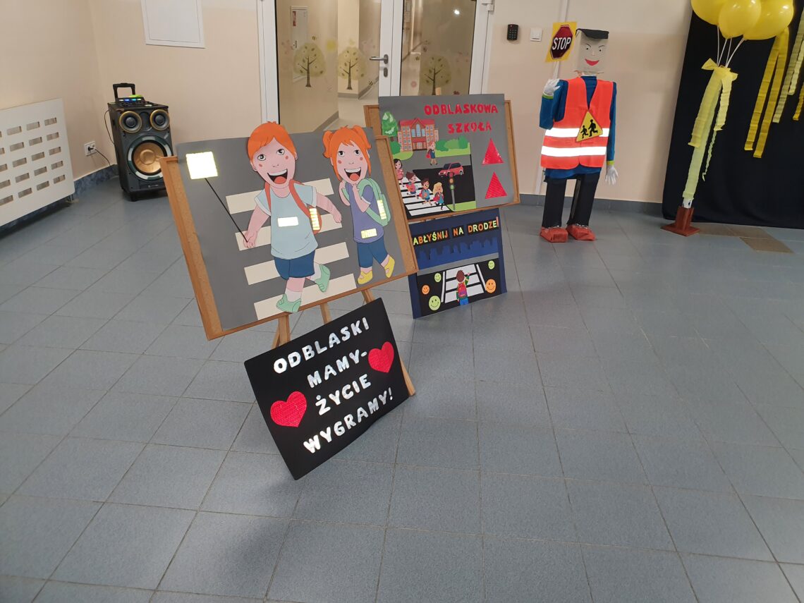 odblaskowa szkoła - spotkanie z policjantem (30)